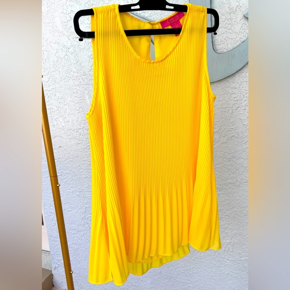 Catherine Malandrino Tops - Yellow Pleated Sleeveless Top Catherine Size Small